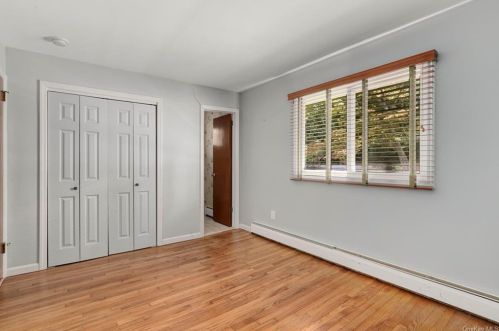 2732 Old Yorktown Rd, Yorktown Hgts NY  10598-3140 exterior