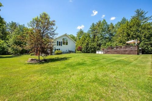 156 Raymond Rd, Deerfield NH  03037-1507 exterior
