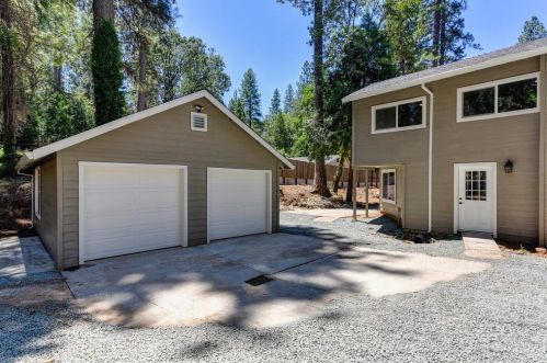 11303 Butler Rd, Grass Valley CA  95945-6918 exterior