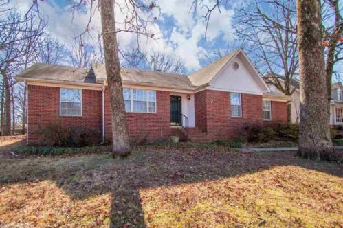 3 Briarstone Dr, North Little Rock, AR 72120-3121