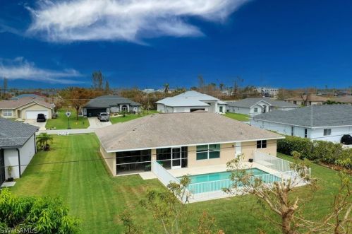 124 29th St, Cape Coral, FL 33904-3481
