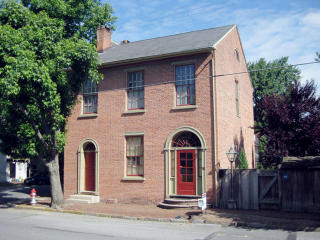 104 Front St, Marietta, PA 17547-1503