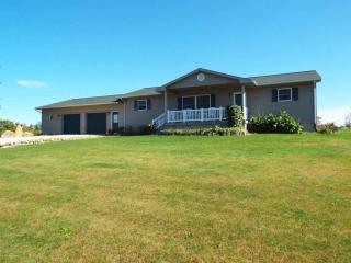 347 Hilton Ridge Way, Edgewood, IA 52042-8183