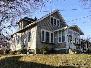 1230 Park St, Dubuque, IA 52001-4211