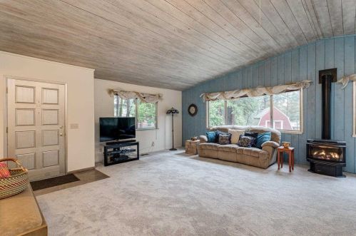 10140 Elder Dr, Grass Valley, CA 95949-9203