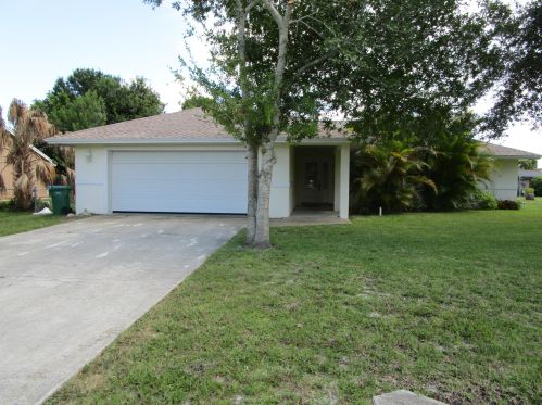 5312 Paleo Pines Cir, Fort Pierce, FL 34951-2347