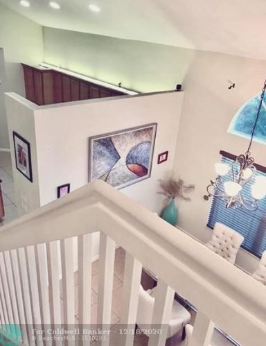 13121 45 Dr, Hollywood FL 33027-3160 exterior