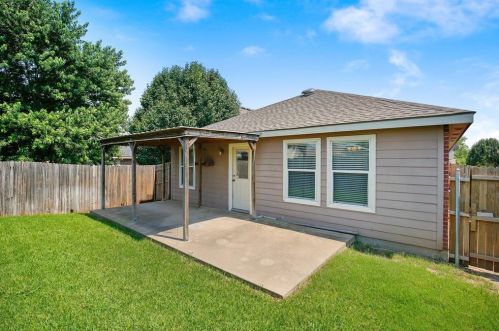 4854 Waterford Dr, Fort Worth TX  76179-4162 exterior