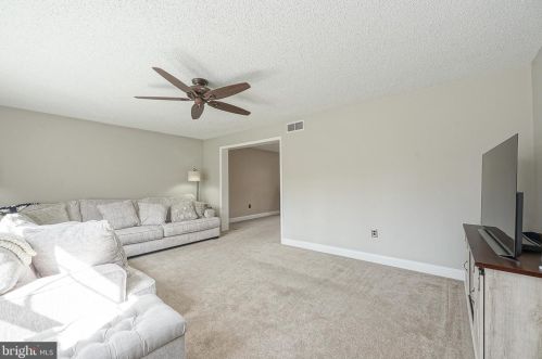 146 Meetinghouse Ln, Southampton NJ  08088-9417 exterior