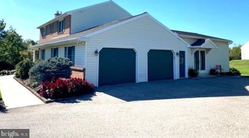 2627 Bergey Rd, Harleysville, PA 19438-1207