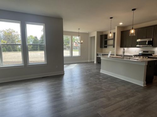 3721 17th Pl, Kenosha, WI 53144-3327