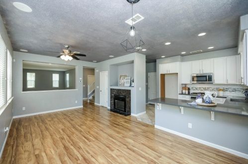 17122 Pacific Oak Ln, Lathrop CA  95330-8526 exterior