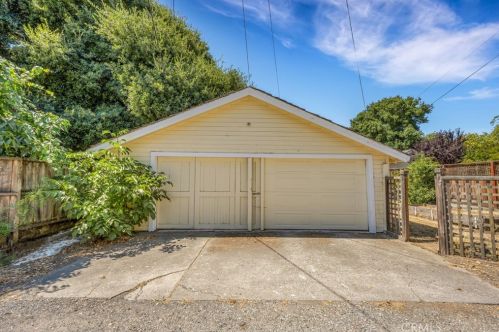 622 Monroe St, Santa Rosa, CA 95404-3928