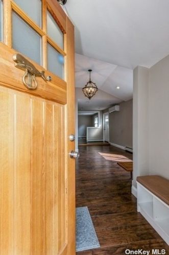 17 Teed St, Huntington Station NY  11746-4331 exterior