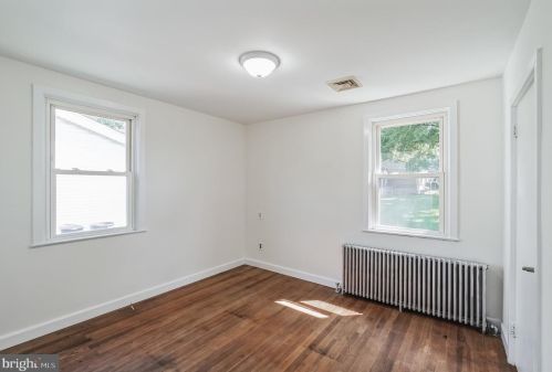 300 Highland Ter, Holmes PA  19043-1310 exterior