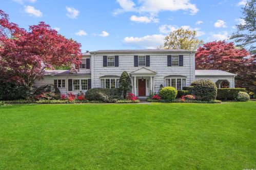 897 Ripley Ln, Muttontown, NY 11771-4605