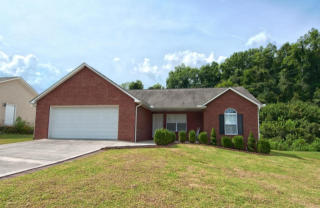 613 Drakewood Rd, Knoxville, TN 37924-3434