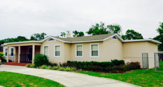 518 Saint Clair Abrams Ave, Tavares, FL 32778-2637