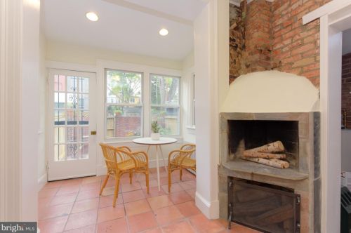 23 7 St, Washington DC 20003-4419 exterior