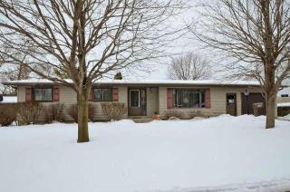 706 Moraine Ct, Kewaskum WI  53040-9763 exterior