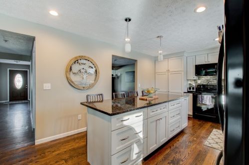 1513 Thornberry Rd, Amelia OH  45102-1772 exterior