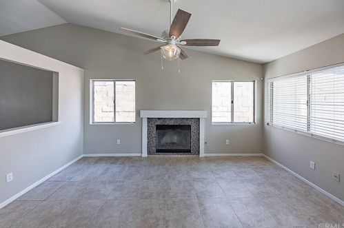 3259 Tamarind Ave, Rialto CA  92377-3657 exterior