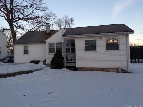 19 Brentwood Ave, Waterbury, CT 06705-3013