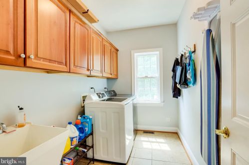 2506 Logmill Rd, Haymarket VA  20169-1417 exterior