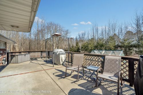 1018 Marlboro Rd, Old Bridge NJ  08857-3775 exterior