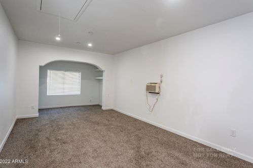 3044 39th Ave, Phoenix AZ 85029-3117 exterior