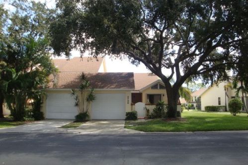 2706 Maplewood Dr, West Palm Beach, FL 33415-1447