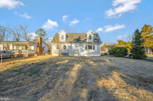 419 Hamilton St, Fredericksburg VA  22408-2931 exterior