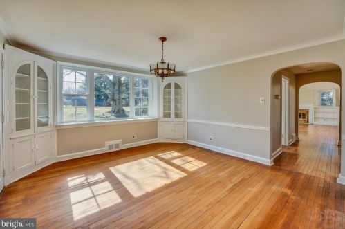 129 Township Line Rd, Norristown PA  19403-4352 exterior