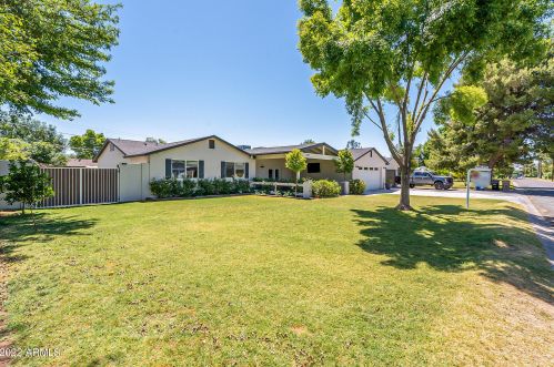 3717 35th Pl, Phoenix, AZ 85018-5725