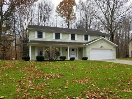 930 Greener Pl, Fairview, PA 16415-1512
