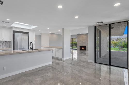 6 Cornell Dr, Rancho Mirage CA  92270-3630 exterior