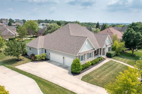 1239 Homestead Dr, Xenia, OH 45385-7027