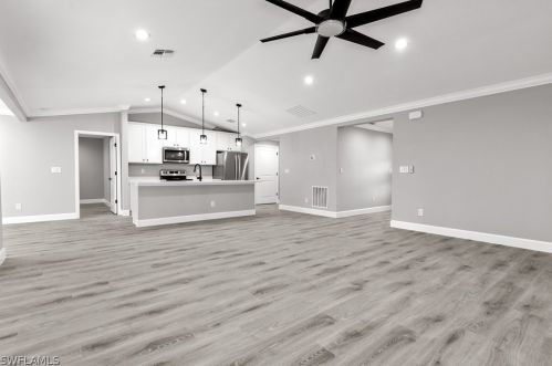 2721 4 Ter, Cape Coral FL  33991-1126 exterior