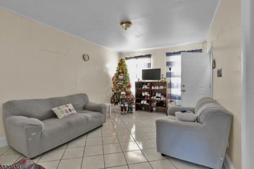 1050 22nd St, Paterson, NJ 07513-1615