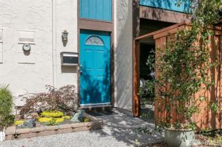 1145 Oddstad Blvd, Pacifica, CA 94044-3850