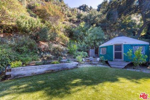 1125 Old Topanga Canyon Rd, Topanga CA  90290-3825 exterior