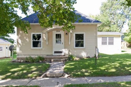 204 Ely St, Walker, IA 52352-7703
