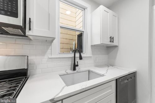 503 Cumberland St, Gloucester NJ  08030-1924 exterior