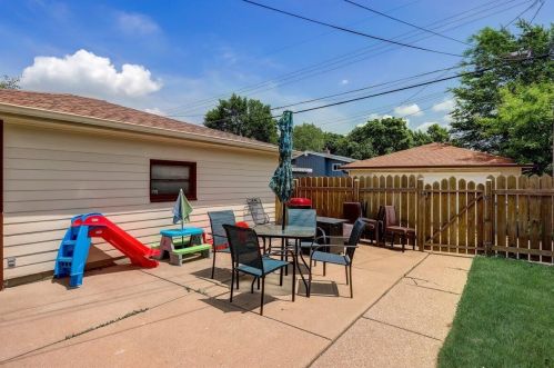 4272 72nd St, Milwaukee WI  53216-1038 exterior