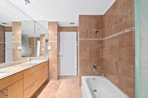 3051 35 St, Hollywood FL 33021-2627 exterior