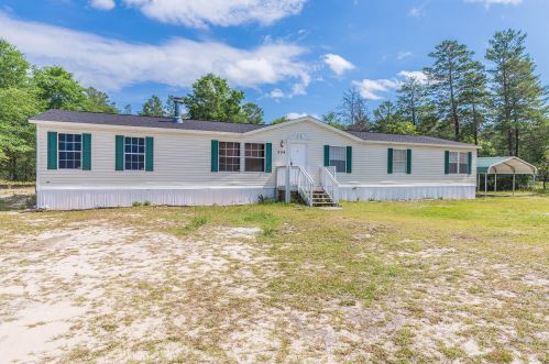 204 Majestic Blvd, Defuniak Springs, FL 32433-8900