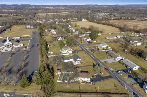 2221 Swamp Pike, Gilbertsville PA  19525-9654 exterior