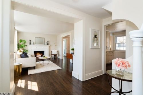 582 Highland Ave, Montclair, NJ 07043-1206