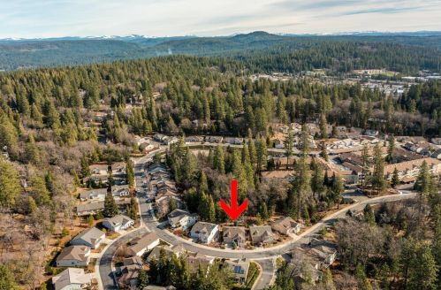 411 Eskaton Cir, Grass Valley CA  95945-5744 exterior