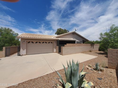 1401 Abrego Dr, Green Valley, AZ 85614-3640